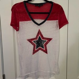 Almost Famous Women’s T-Shirt Size Small